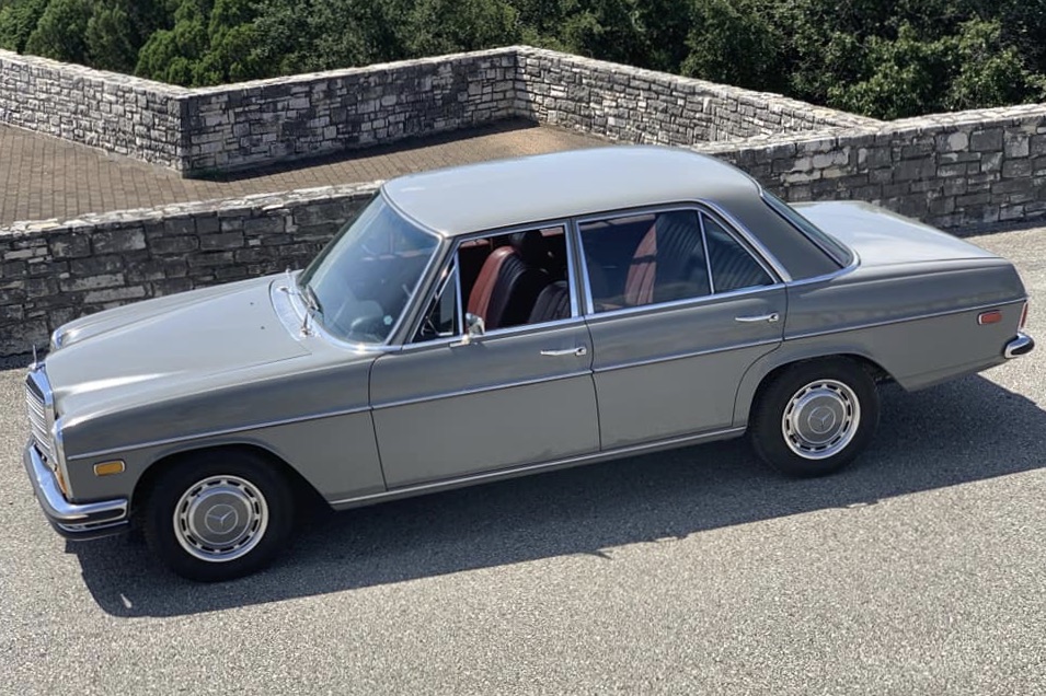 Con los W114/115, Mercedes construía el primer chasis nuevo desde la II Guerra Mundial