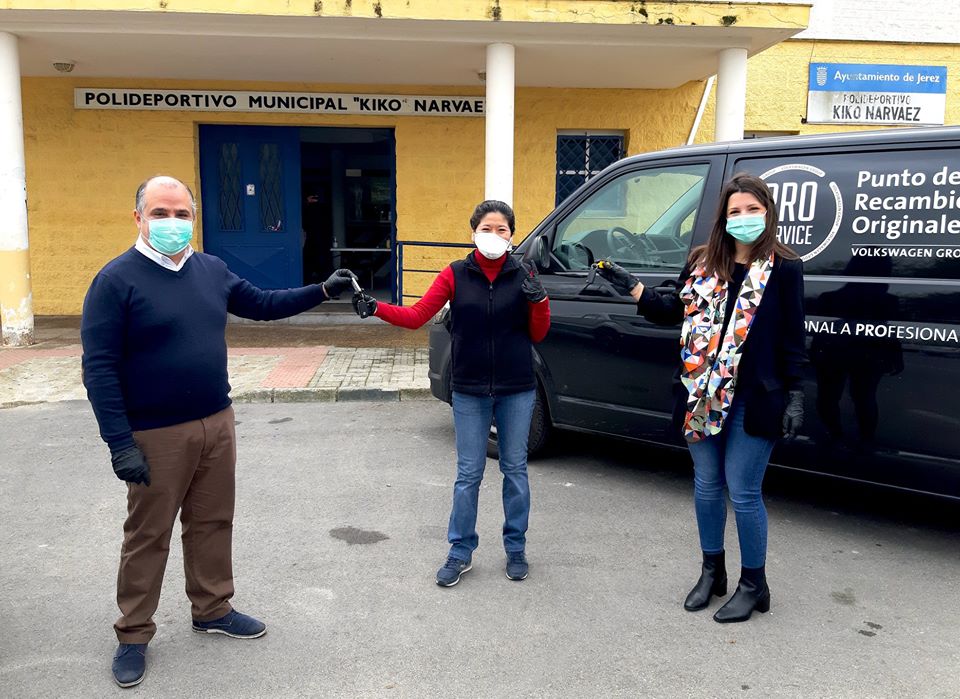 Entrega de los vehículos por parte del Grupo Solera.