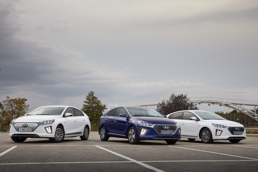 Hyundai Ionic disponible en híbrido y enchufable.