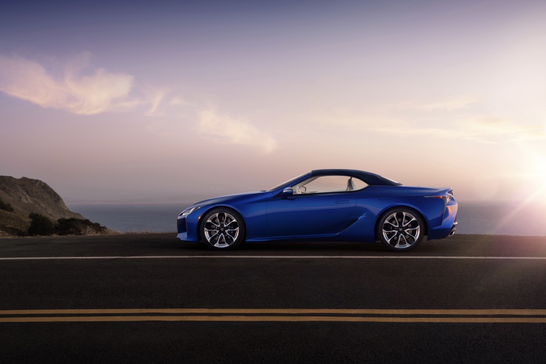 Lexus LC 500.