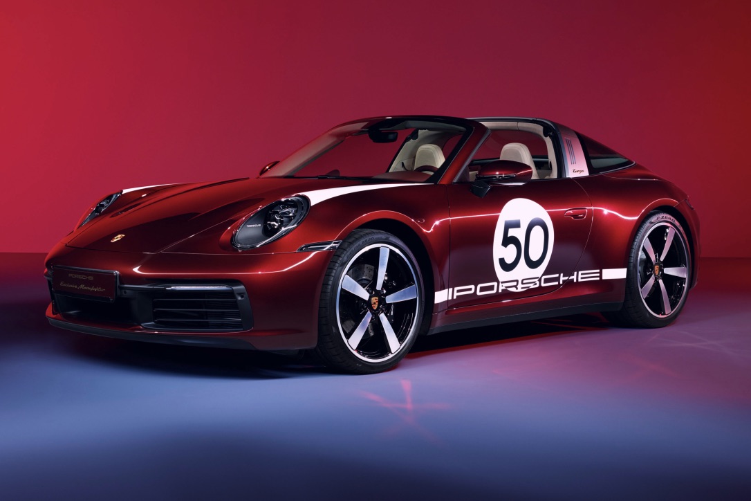 Porsche 911 Targa 4S HD.