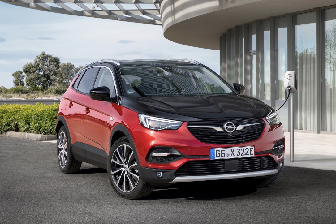 Opel Grandland X Hybrid.