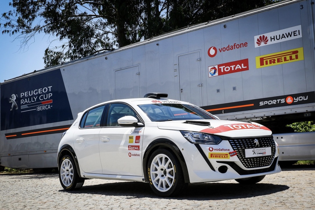 Peugeot 208 Rally.