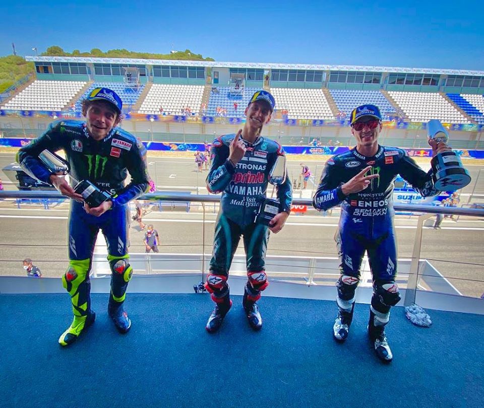 Podio del GP de Andalucía en Jerez con triplete de Yamaha.