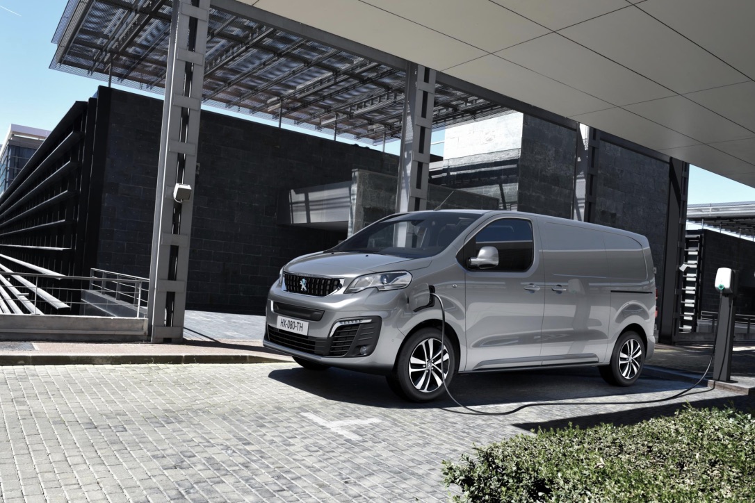 Peugeot e-Expert.