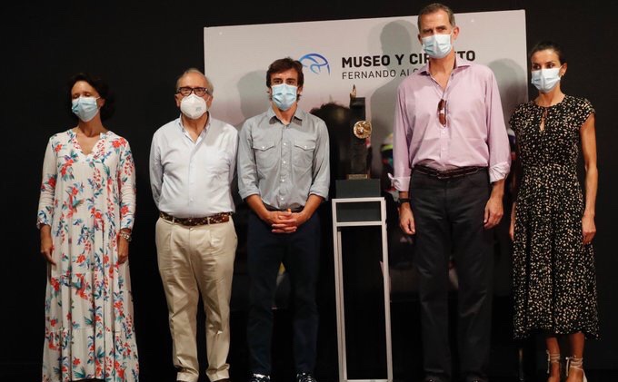 Fernando Alonso y los Reyes.