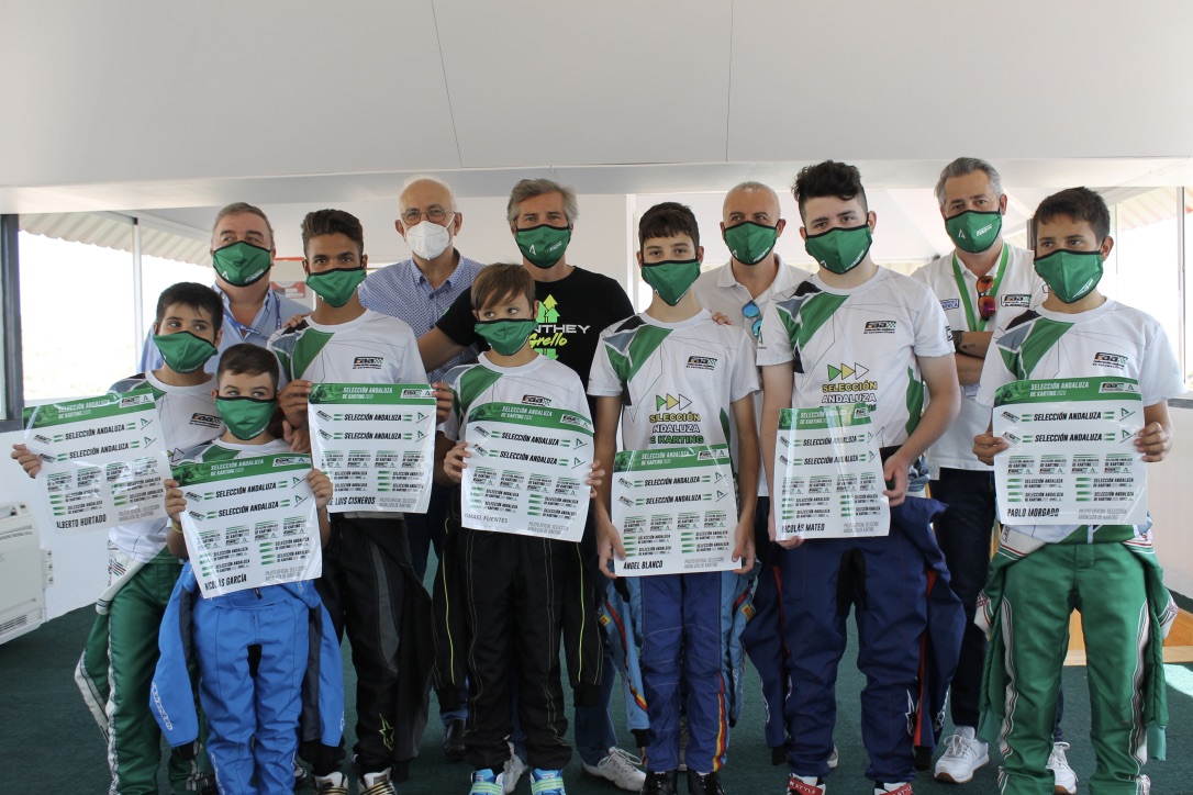 El equipo de Karting de la FAA.