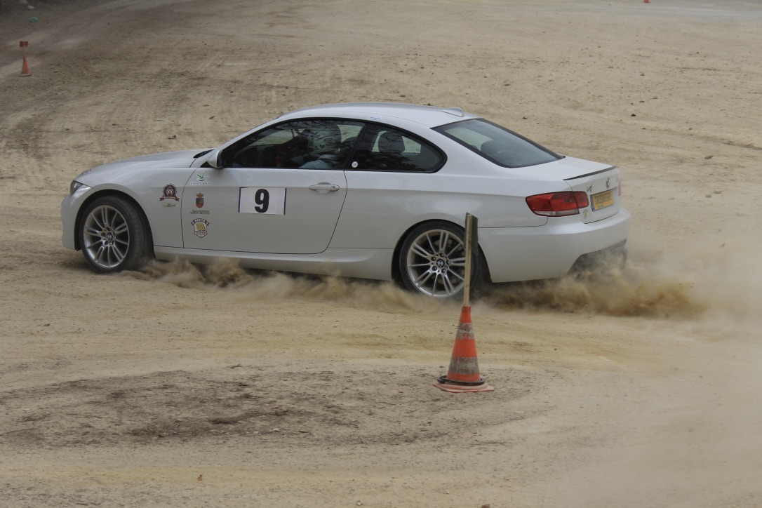 José Mª Ruiz y su BMW 330.
