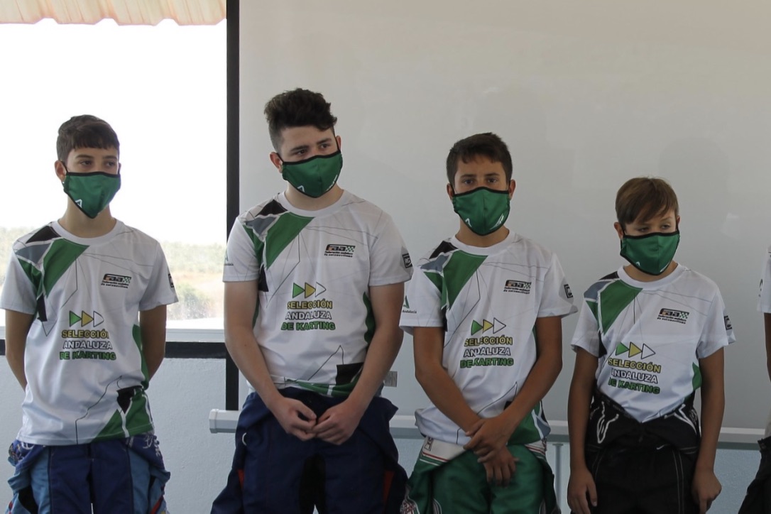 Algunos de los pilotos de la Andaluza de Karting.