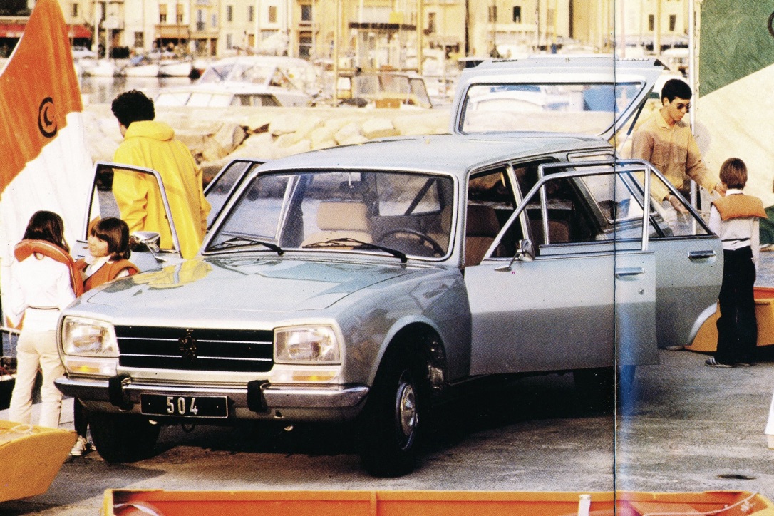 Peugeot 504 Break.