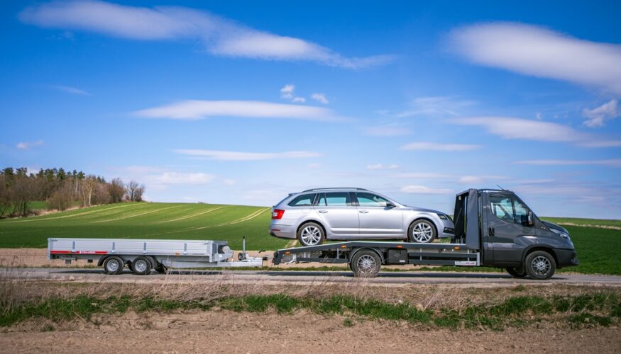 Razones para comprar un remolque para tu negocio antes de fin de año