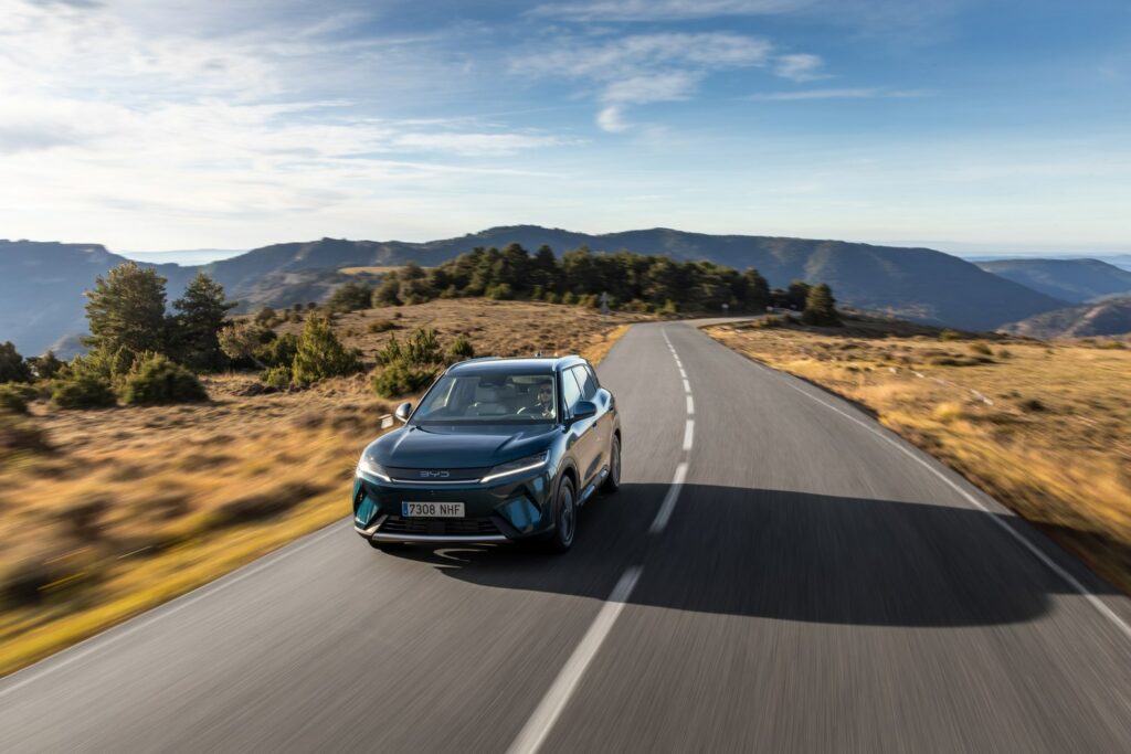 BYD ATTO 2 DM-i conducción