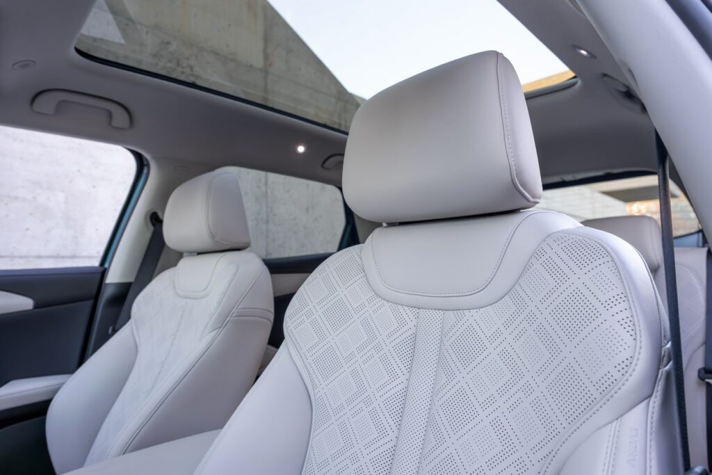 BYD ATTO 2 DM-i interior